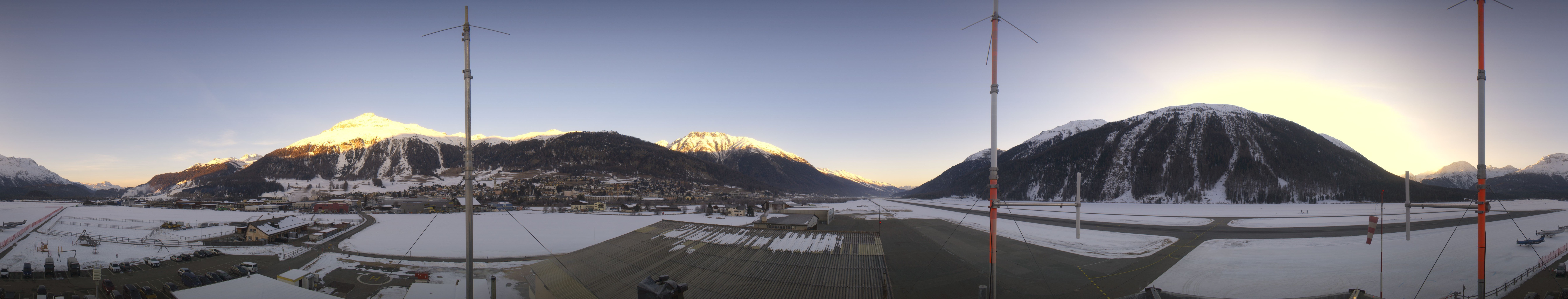 Archiv Foto Webcam Samedan I Flugplatz Richtung West