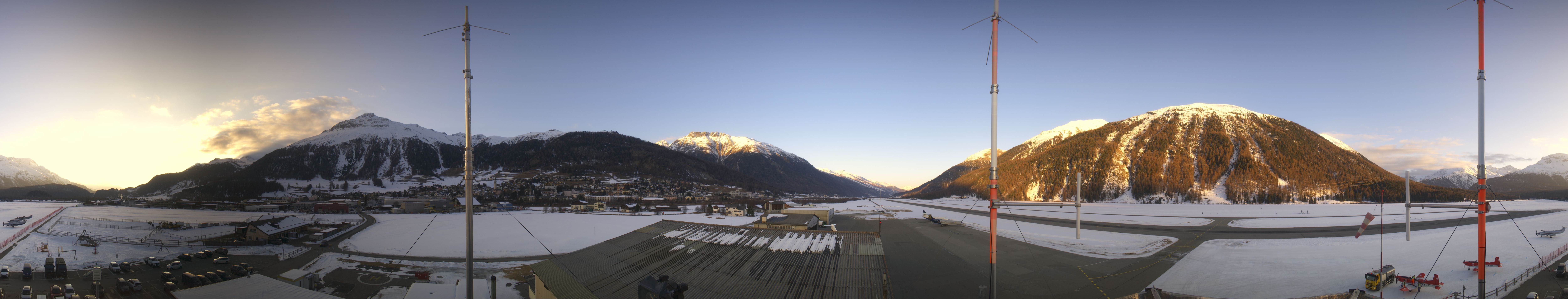 Archiv Foto Webcam Samedan I Flugplatz Richtung West