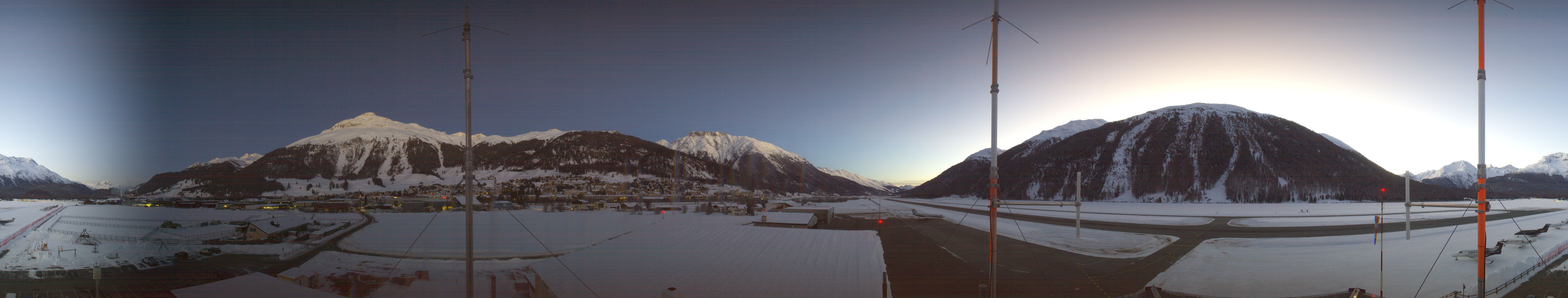 Archiv Foto Webcam Samedan I Flugplatz Richtung West