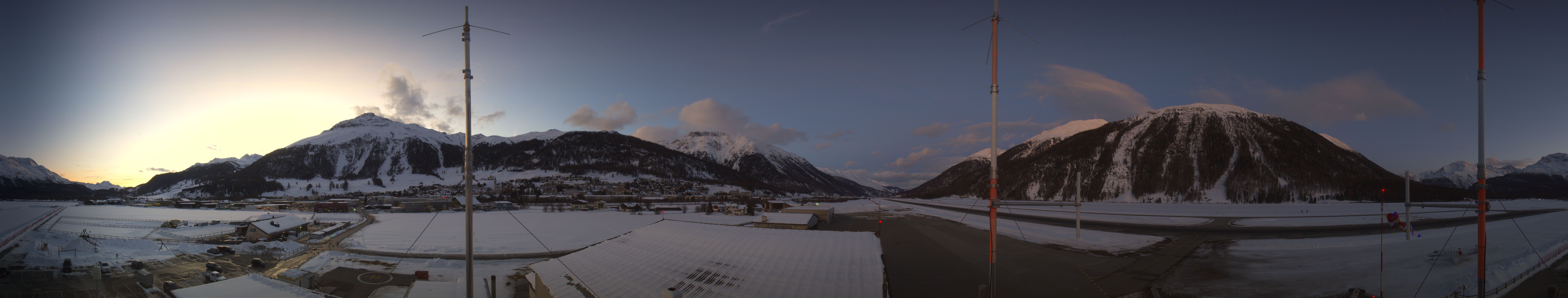Archiv Foto Webcam Samedan I Flugplatz Richtung West