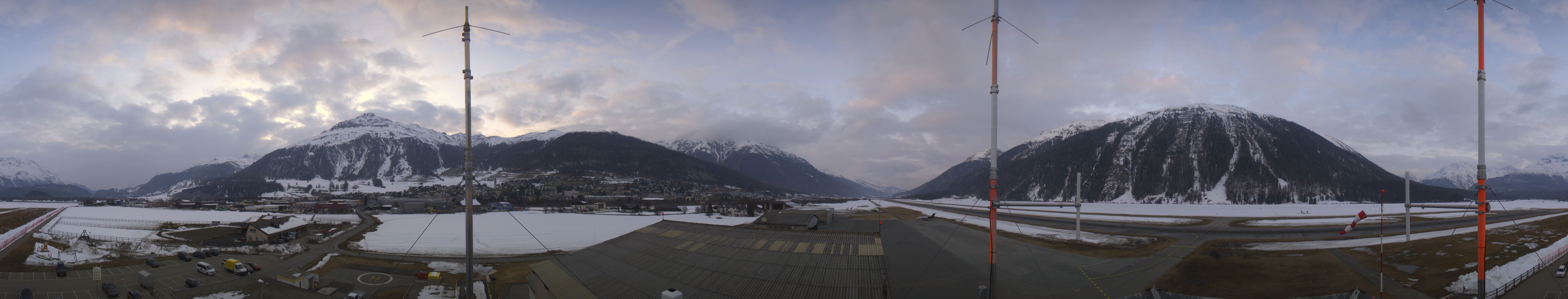 Archiv Foto Webcam Samedan I Flugplatz Richtung West