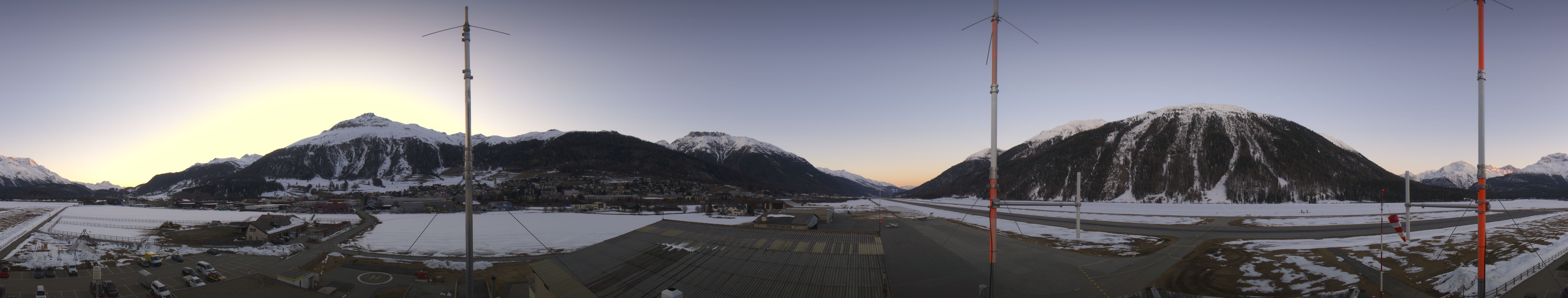 Archiv Foto Webcam Samedan I Flugplatz Richtung West