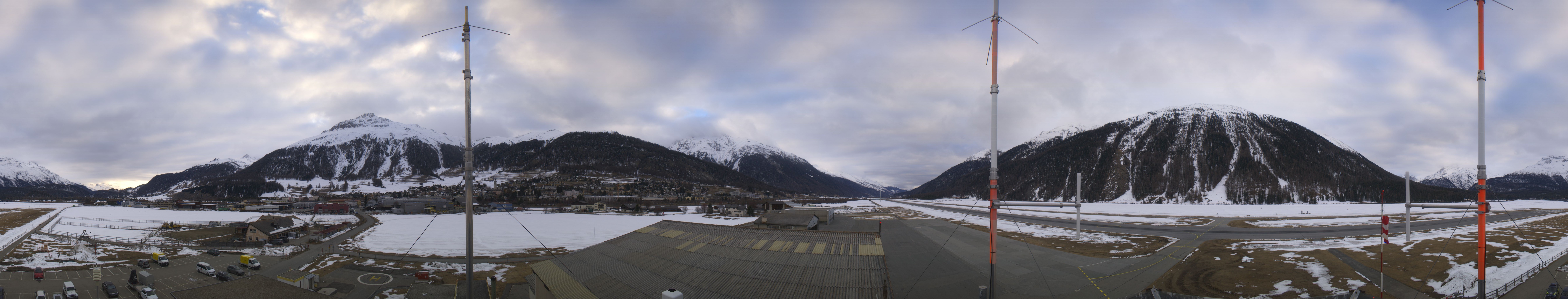 Archiv Foto Webcam Samedan I Flugplatz Richtung West