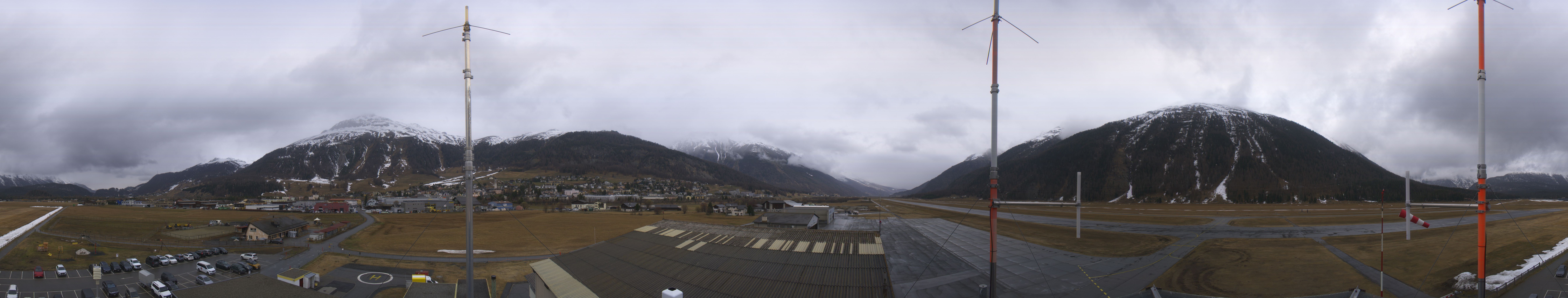 Archiv Foto Webcam Samedan I Flugplatz Richtung West