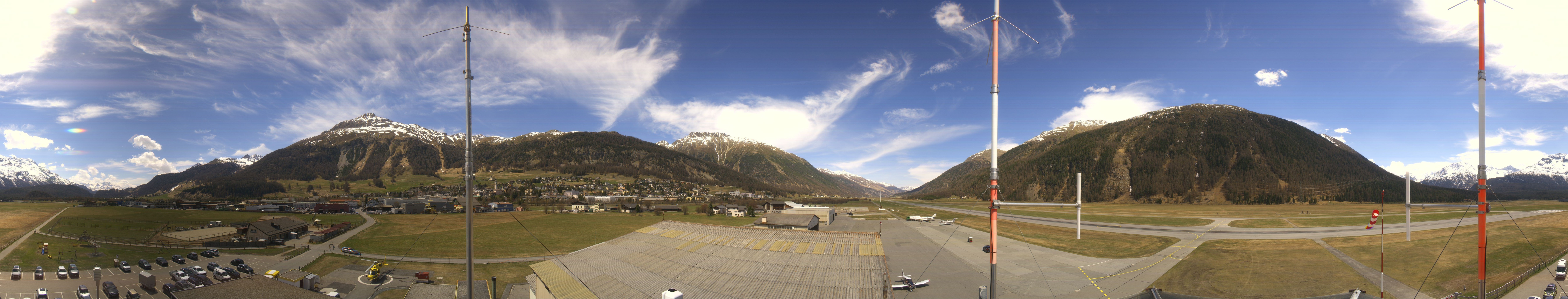 Archived image Webcam Samedan I Airport orientation west