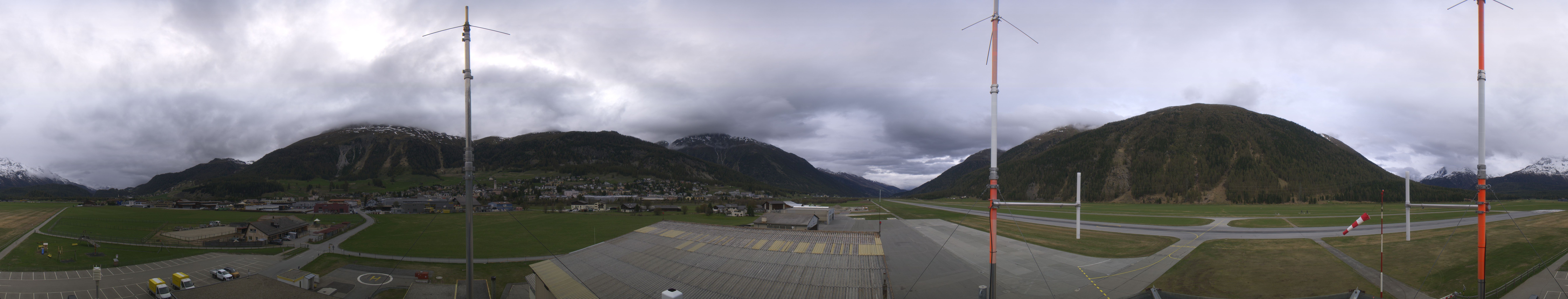 Archiv Foto Webcam Samedan I Flugplatz Richtung West