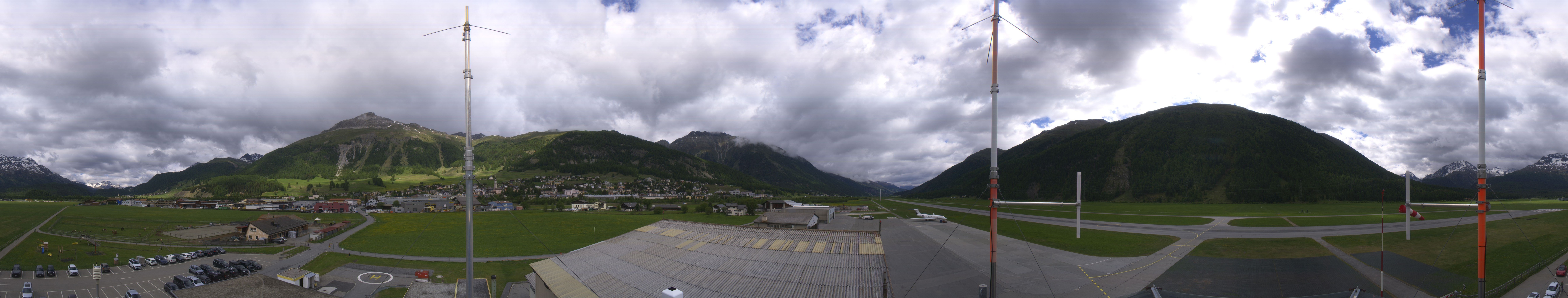 Archiv Foto Webcam Samedan I Flugplatz Richtung West