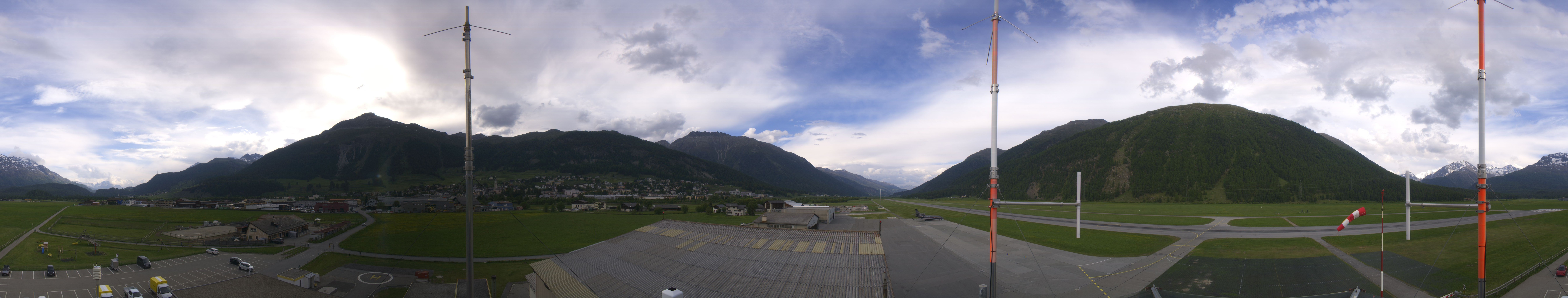 Archiv Foto Webcam Samedan I Flugplatz Richtung West