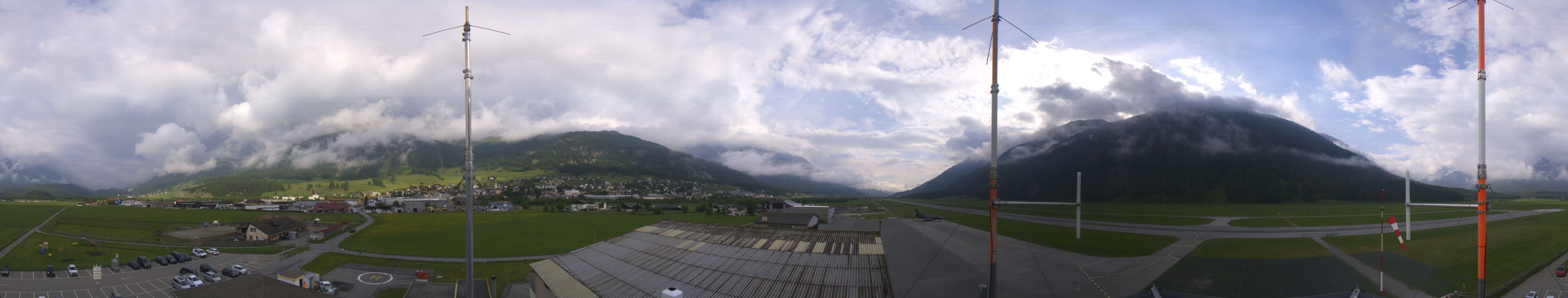 Archiv Foto Webcam Samedan I Flugplatz Richtung West