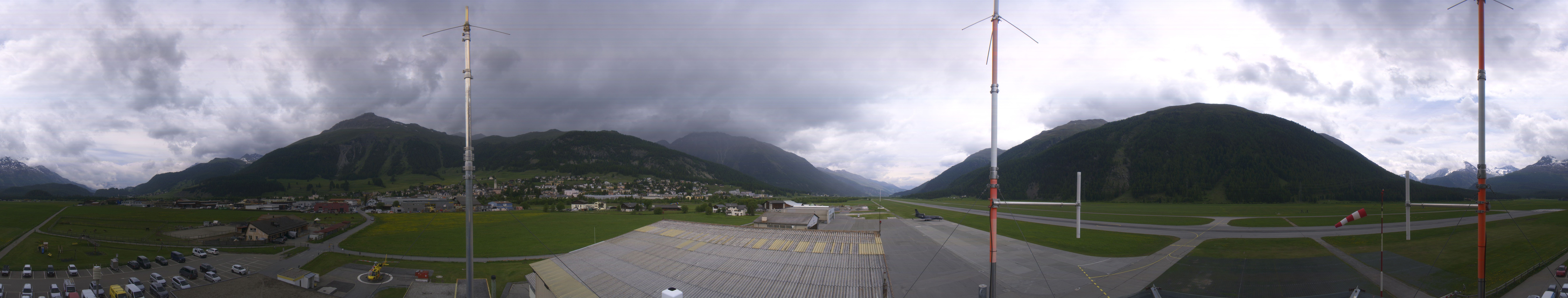 Archiv Foto Webcam Samedan I Flugplatz Richtung West