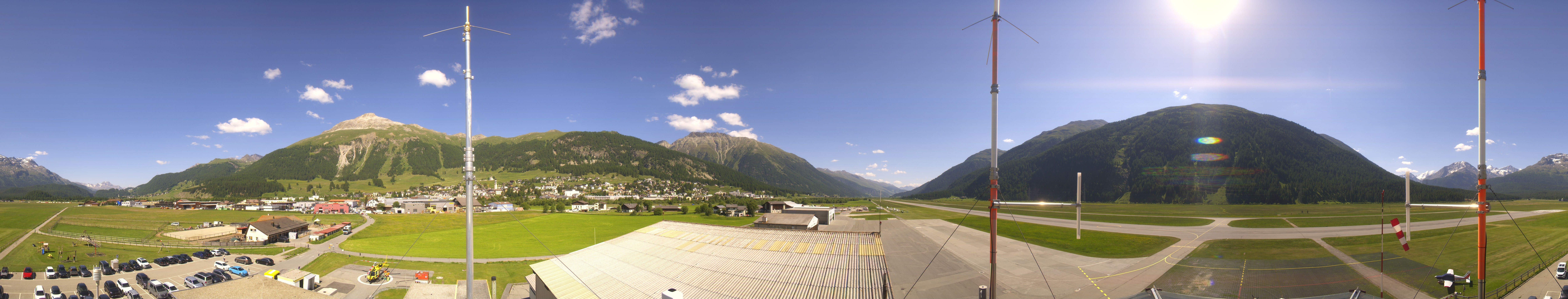 Archived image Webcam Samedan I Airport orientation west