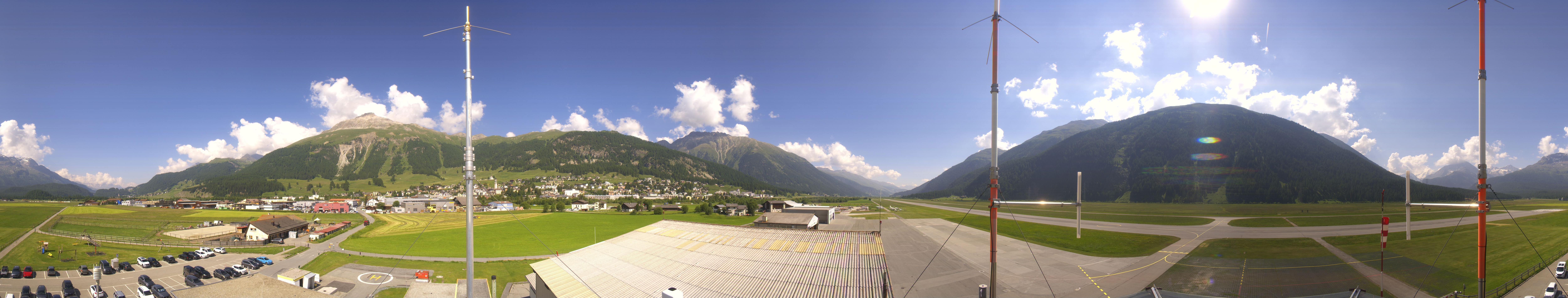 Archived image Webcam Samedan I Airport orientation west