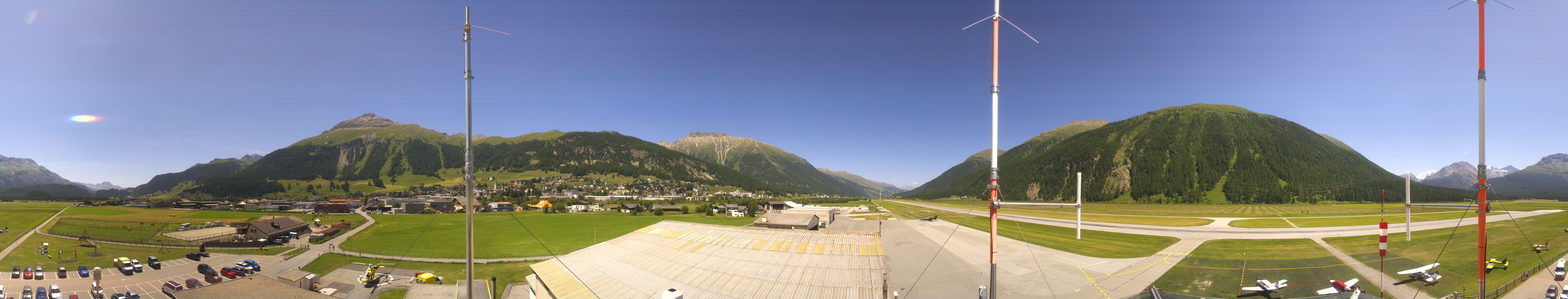 Archived image Webcam Samedan I Airport orientation west