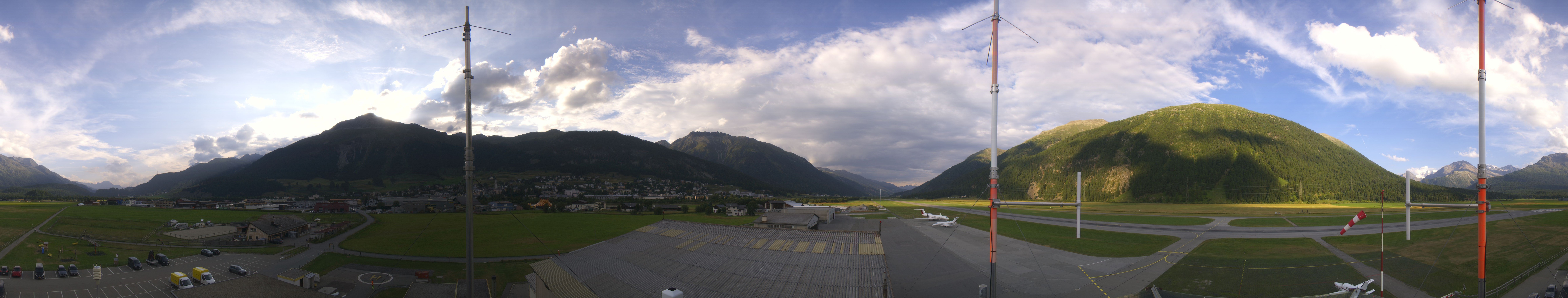 Archiv Foto Webcam Samedan I Flugplatz Richtung West