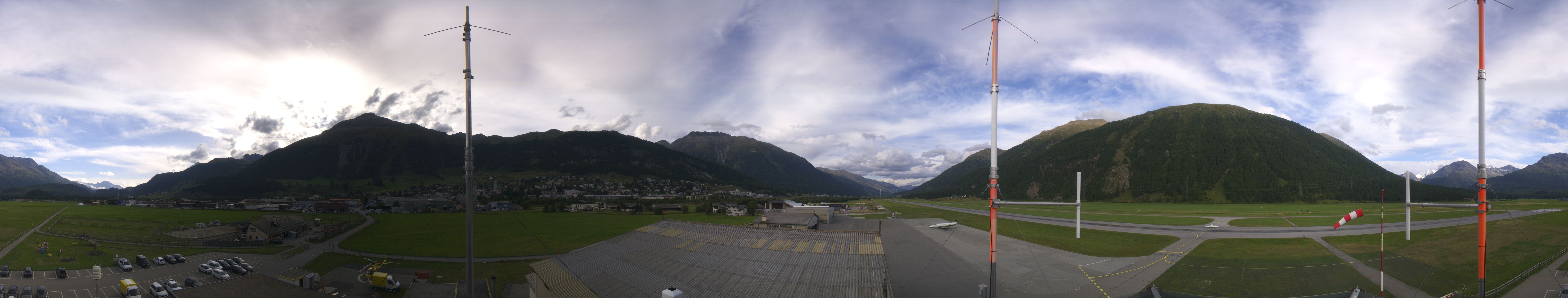 Archiv Foto Webcam Samedan I Flugplatz Richtung West