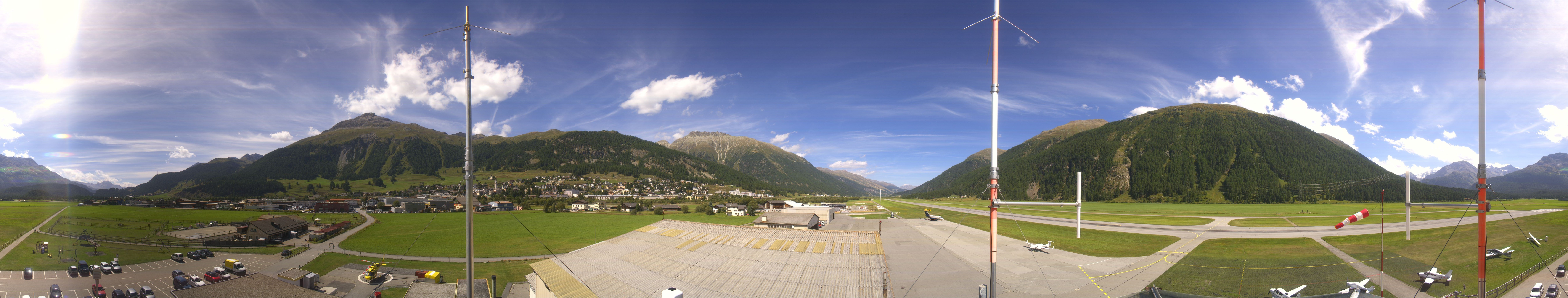 Archived image Webcam Samedan I Airport orientation west