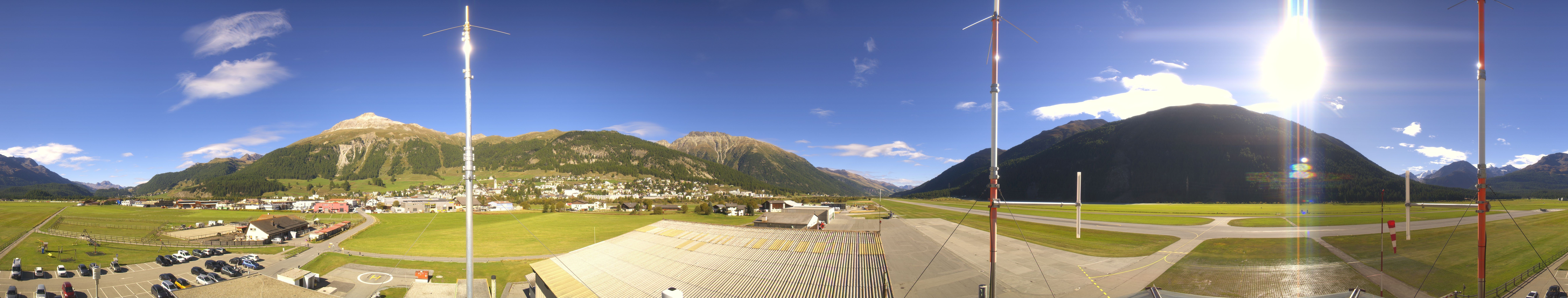 Archived image Webcam Samedan I Airport orientation west