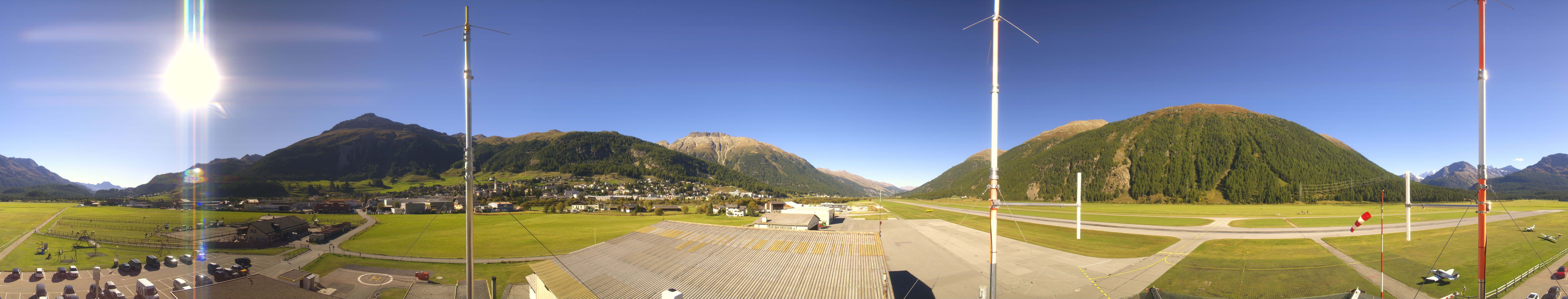 Archived image Webcam Samedan I Airport orientation west