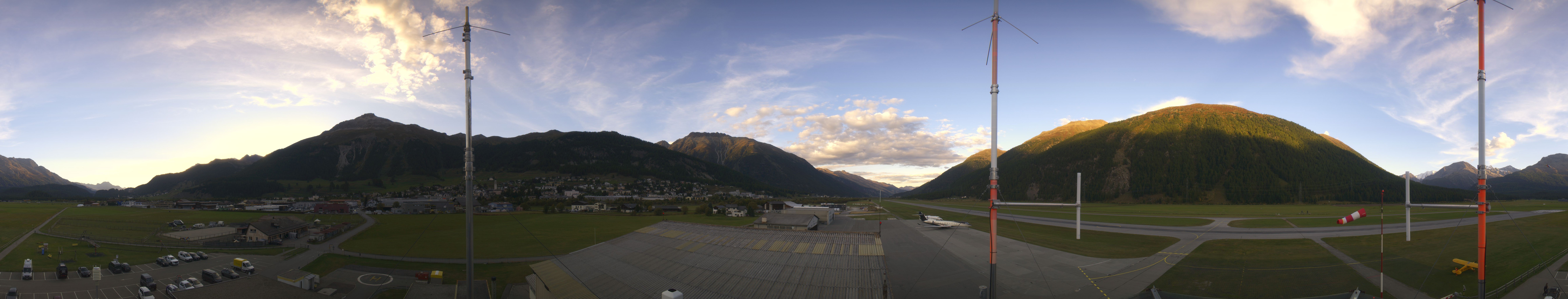Archiv Foto Webcam Samedan I Flugplatz Richtung West
