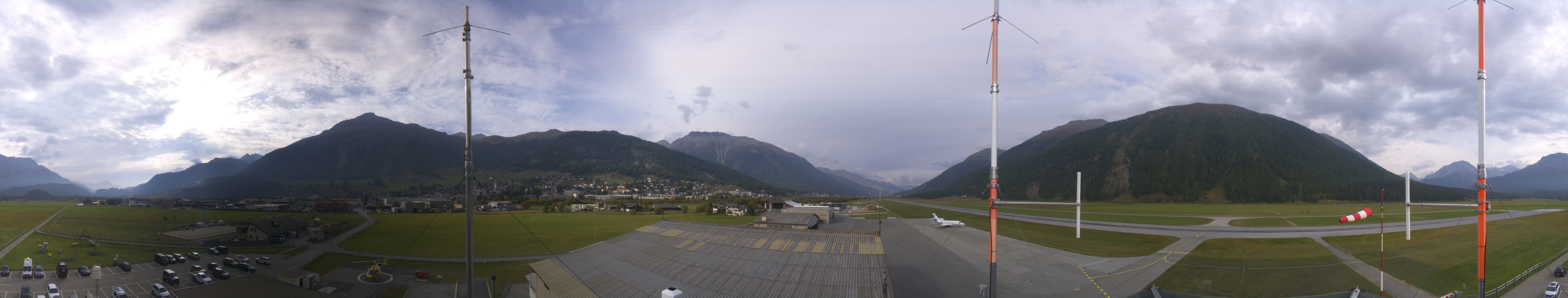 Archiv Foto Webcam Samedan I Flugplatz Richtung West