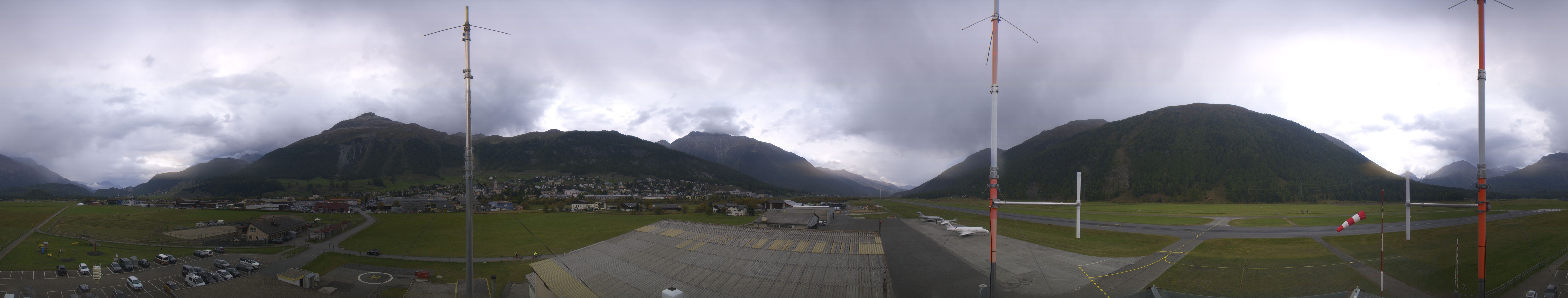 Archiv Foto Webcam Samedan I Flugplatz Richtung West