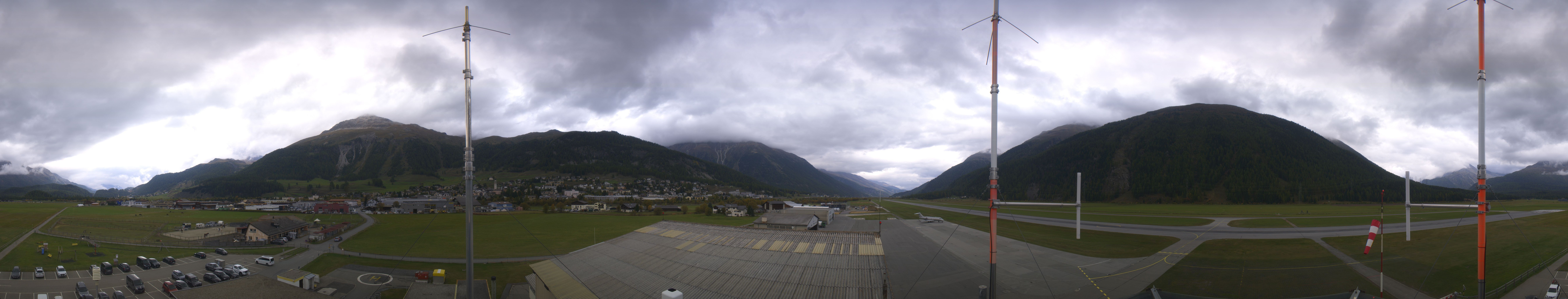Archiv Foto Webcam Samedan I Flugplatz Richtung West