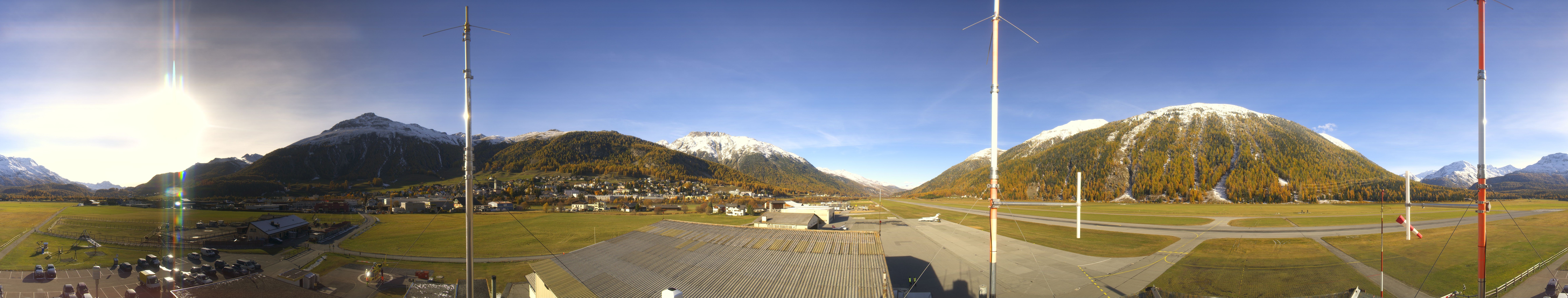 Archived image Webcam Samedan I Airport orientation west