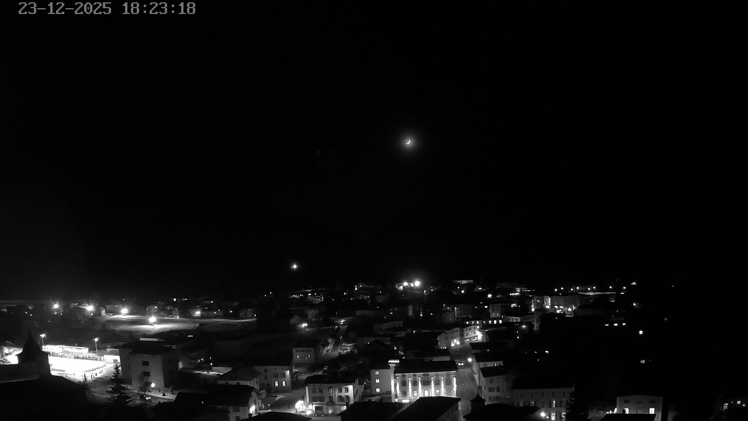 Archiv Foto Webcam Zernez - Oberengadin