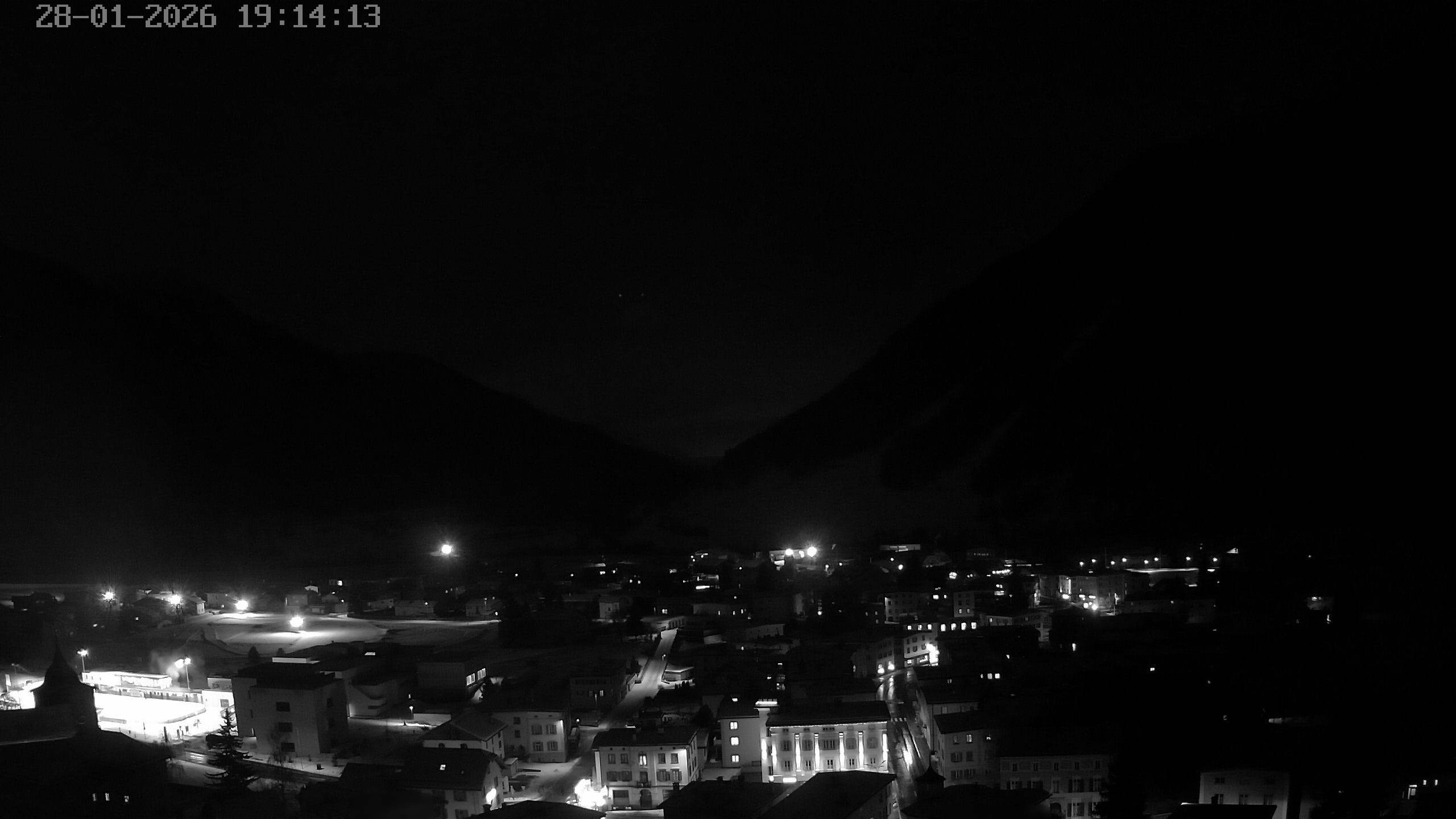 Archiv Foto Webcam Zernez - Oberengadin