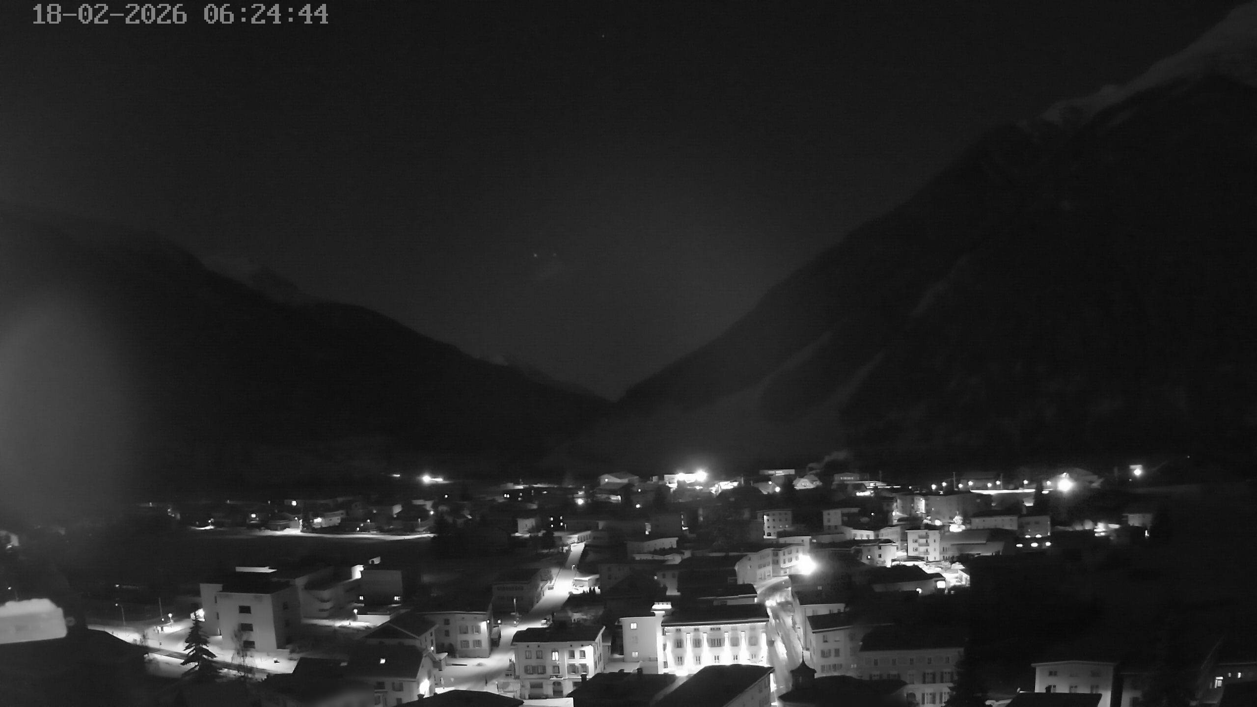 Archiv Foto Webcam Zernez - Oberengadin