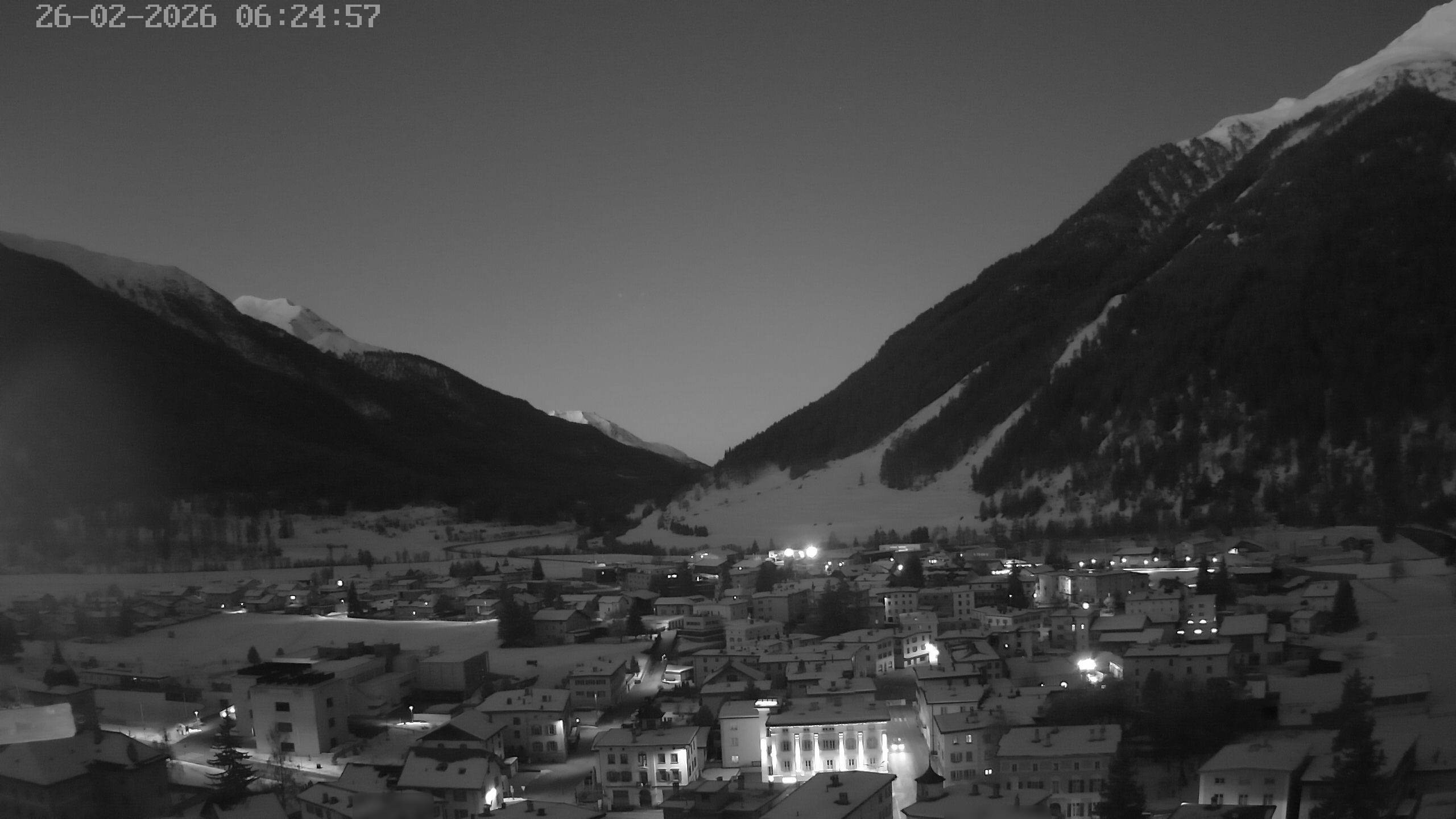 Archived image Webcam Zernez village