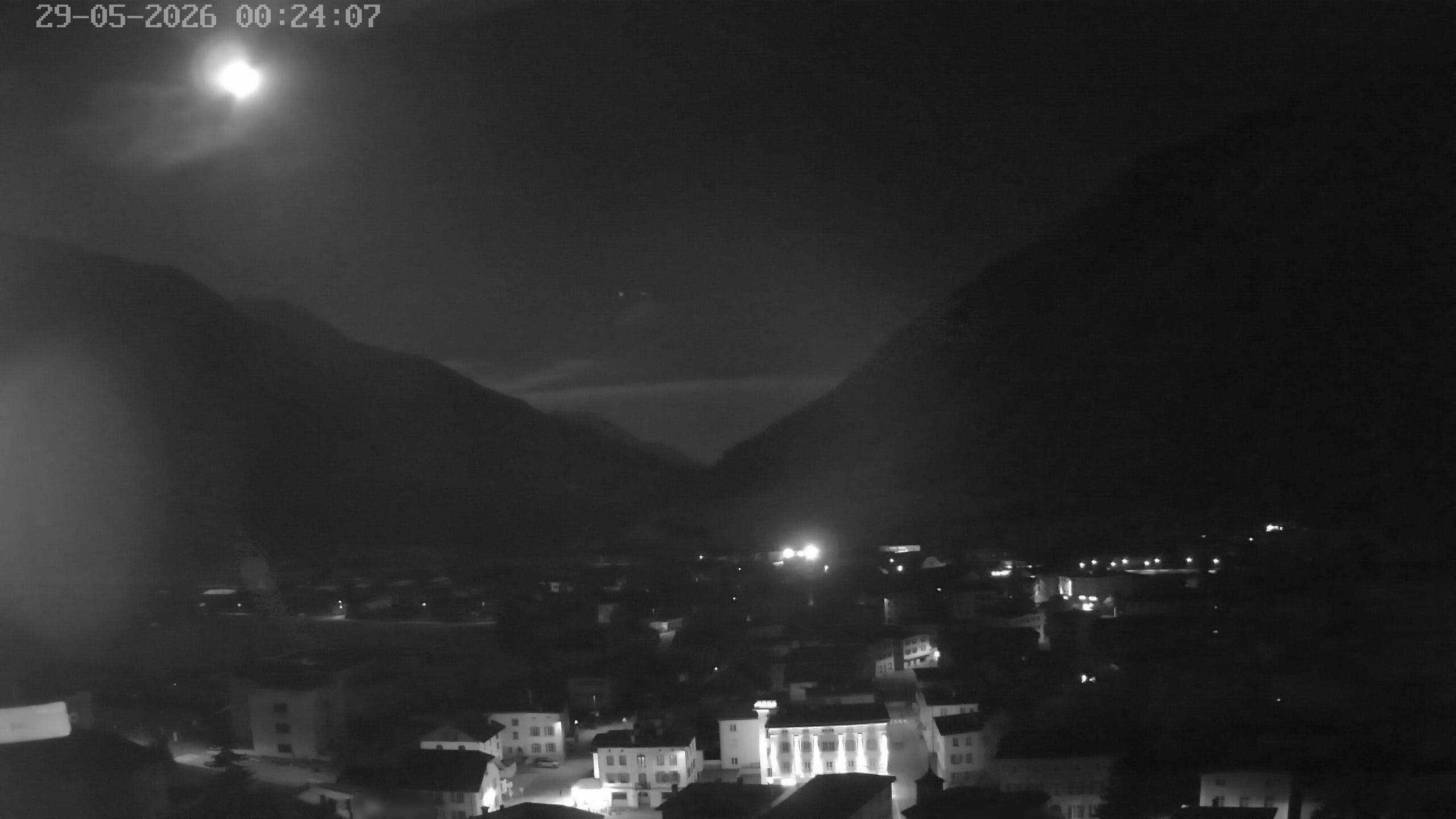 Archiv Foto Webcam Zernez - Oberengadin