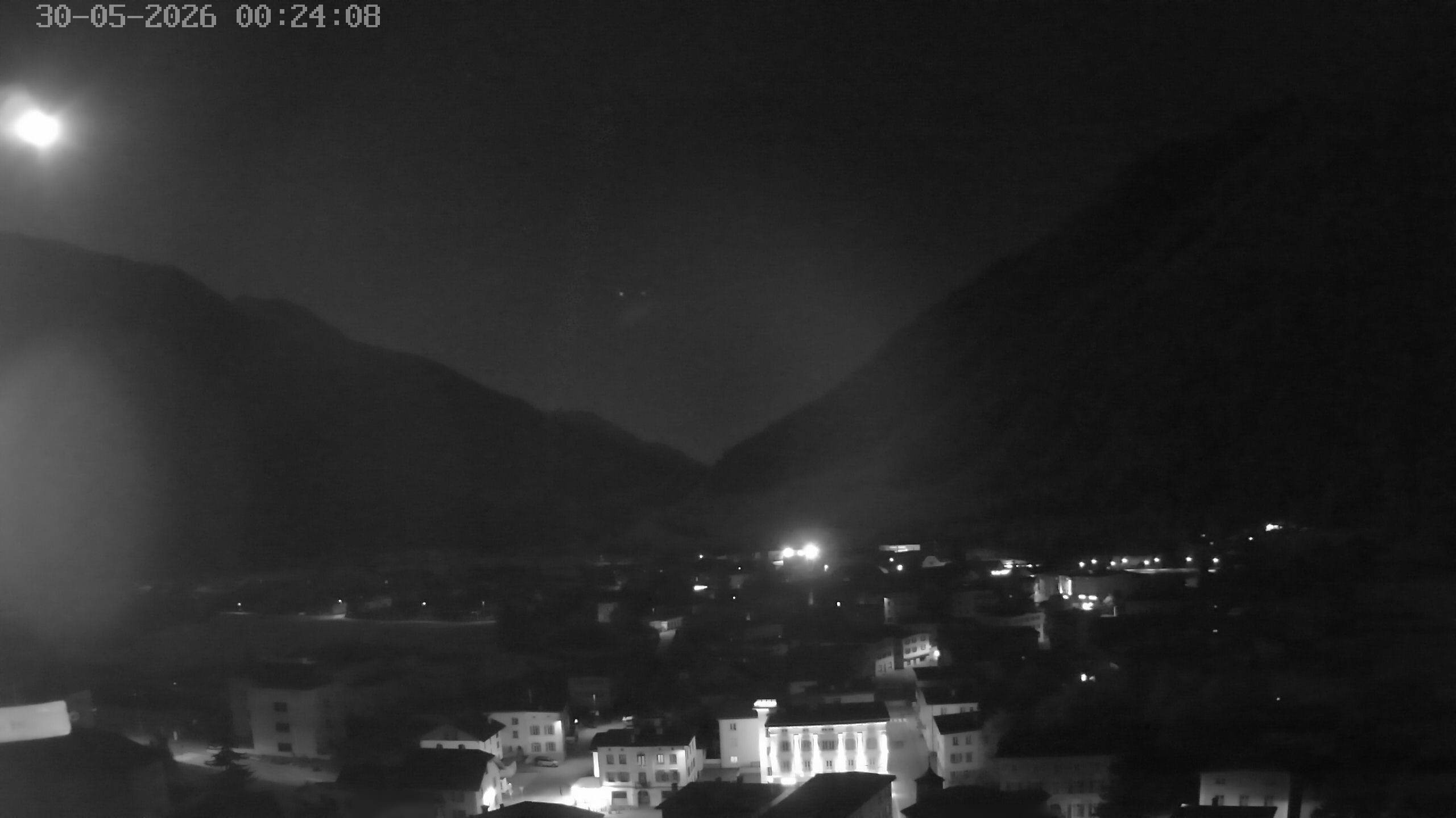 Archiv Foto Webcam Zernez - Oberengadin
