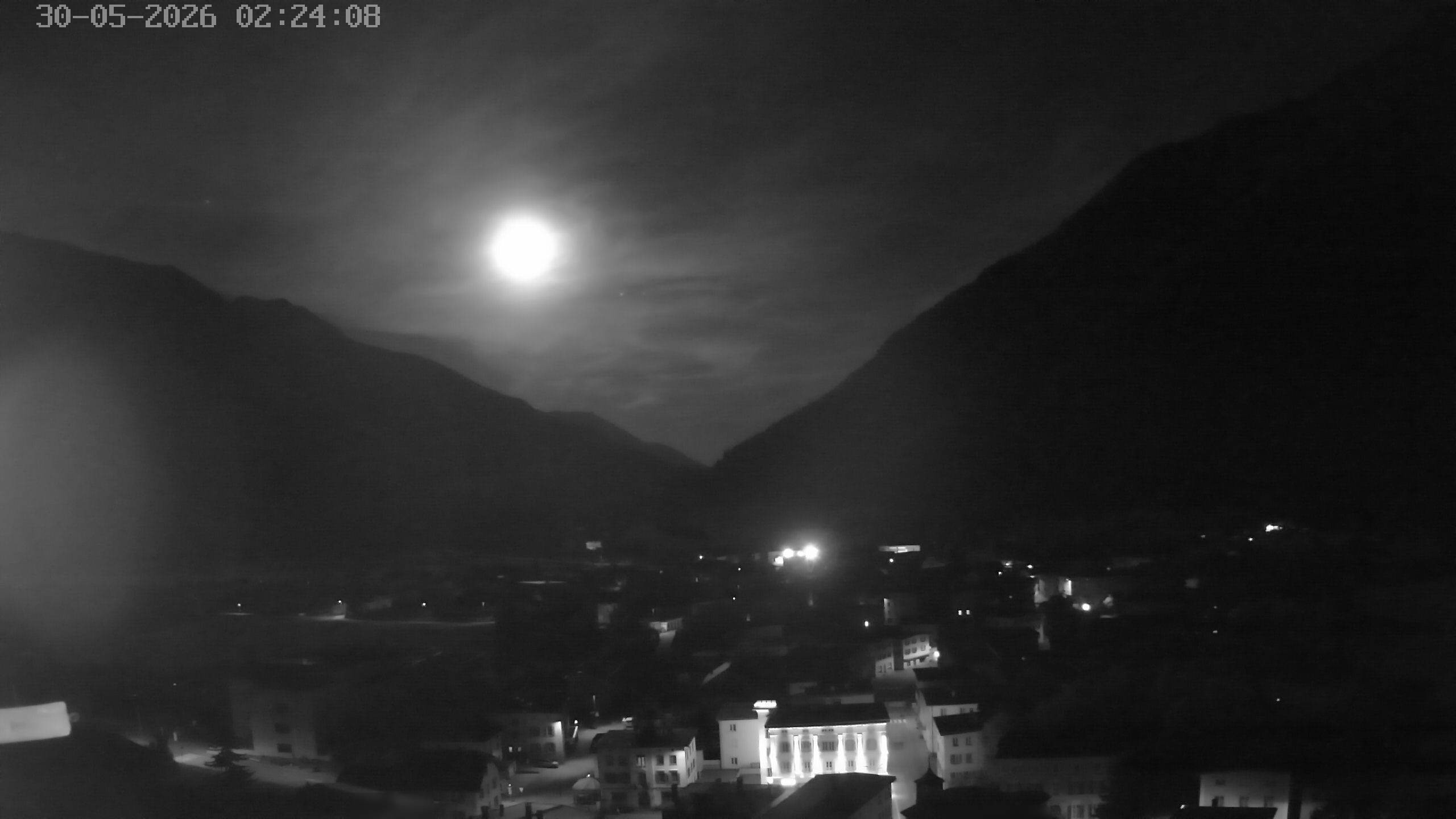 Archiv Foto Webcam Zernez - Oberengadin