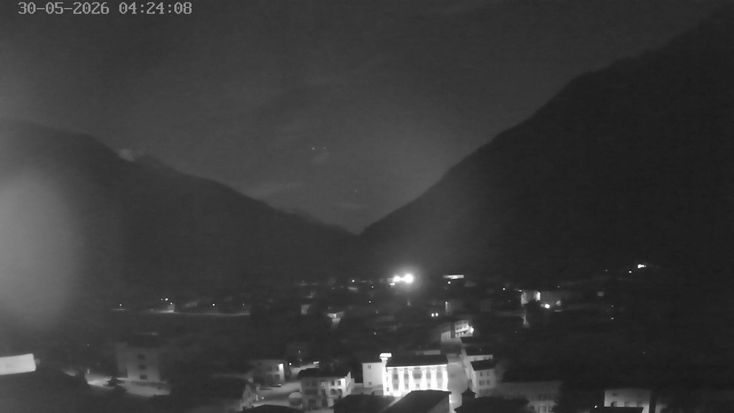 Archiv Foto Webcam Zernez - Oberengadin
