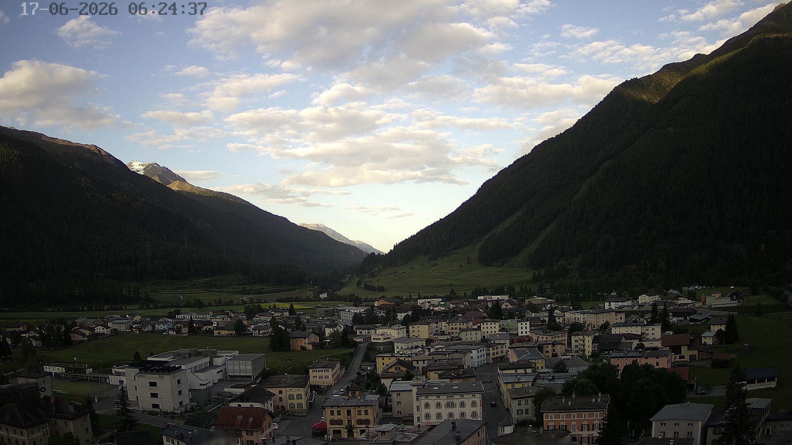 Archiv Foto Webcam Zernez - Oberengadin