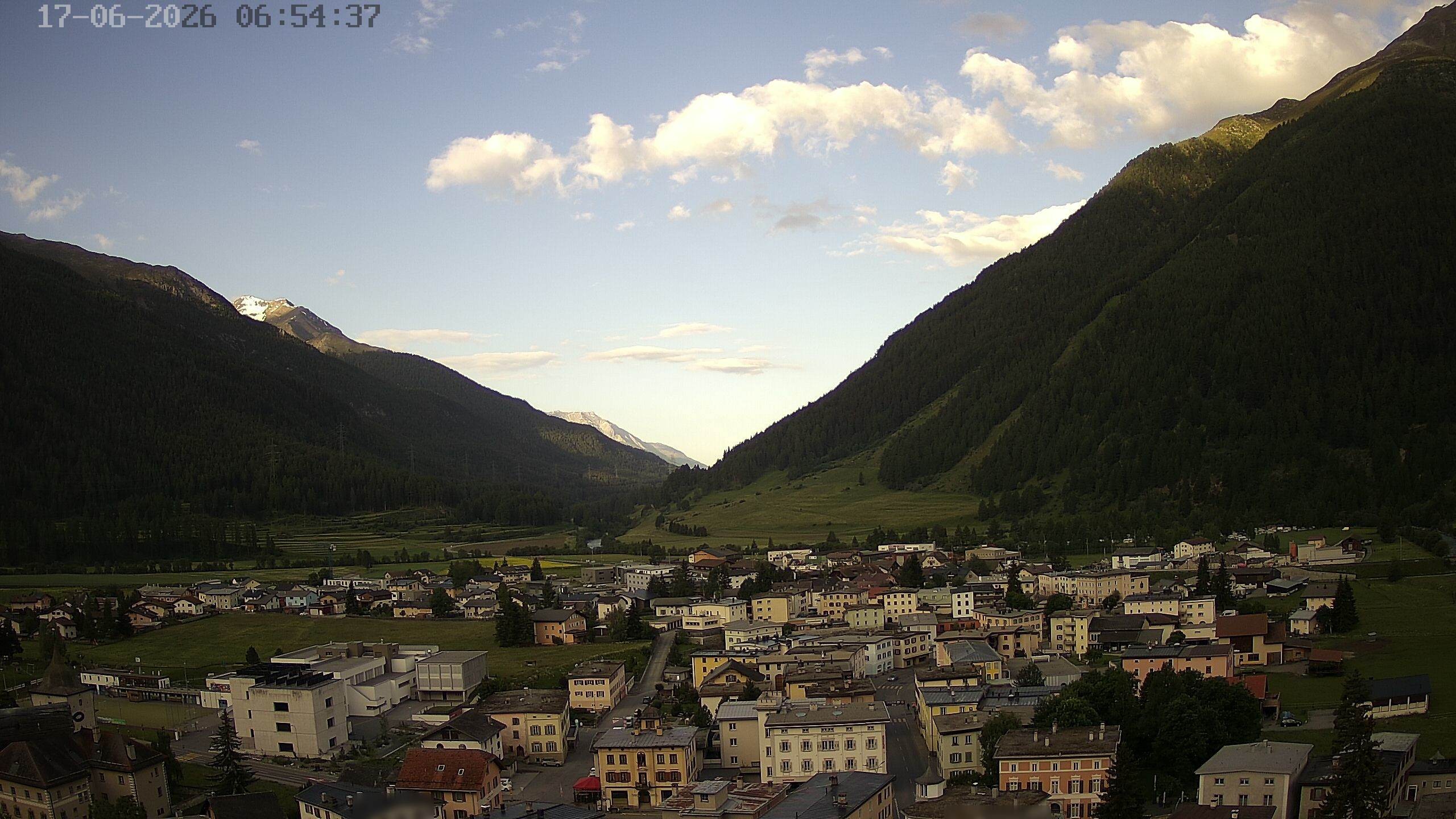 Archiv Foto Webcam Zernez - Oberengadin