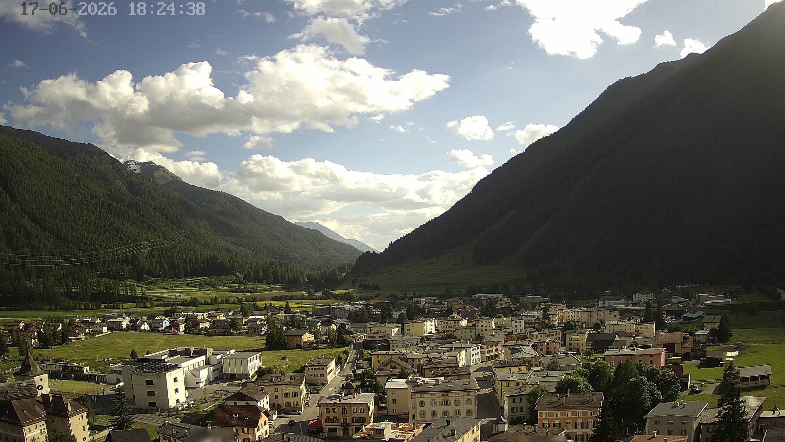 Archiv Foto Webcam Zernez - Oberengadin