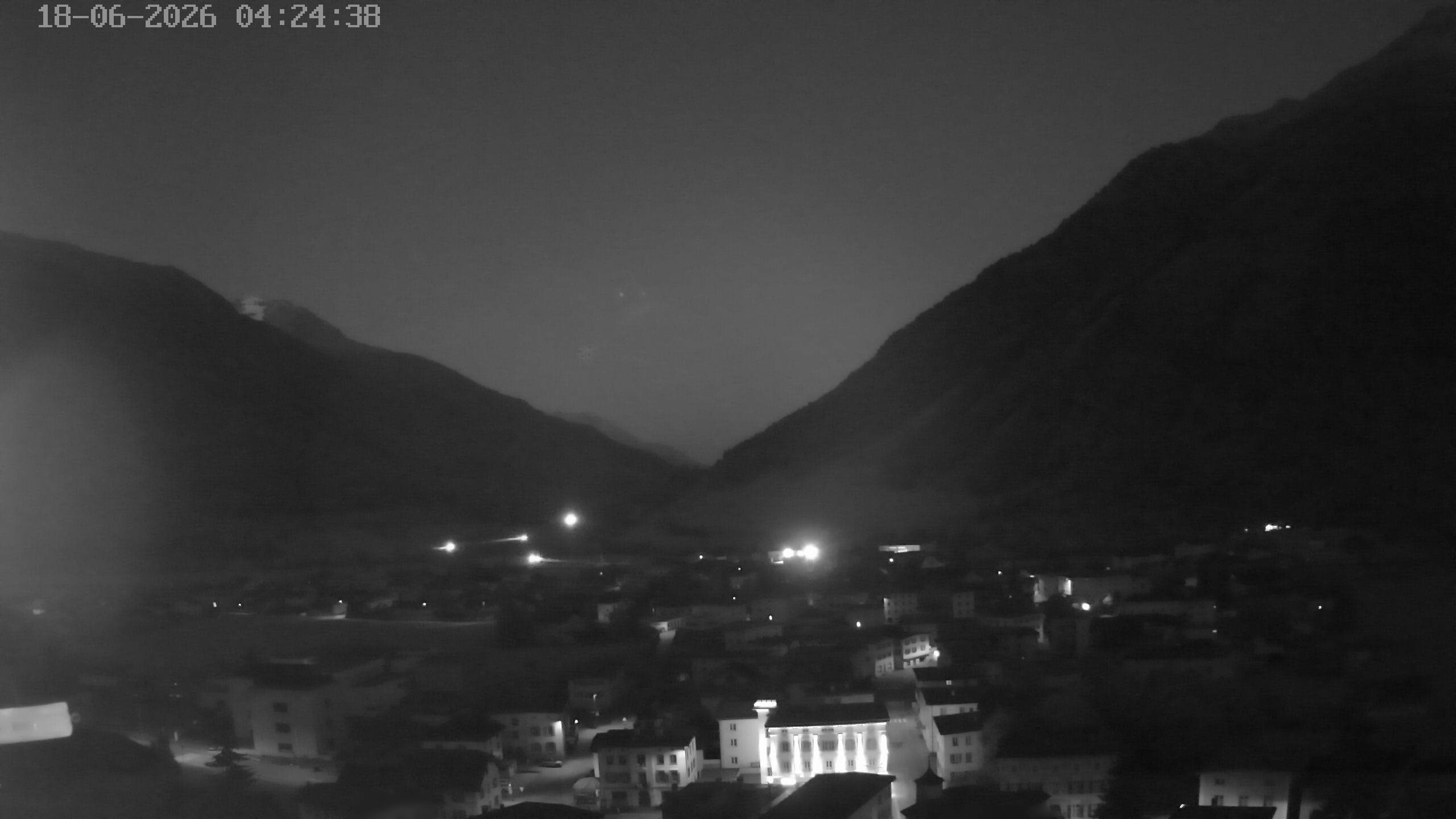 Archived image Webcam Zernez village