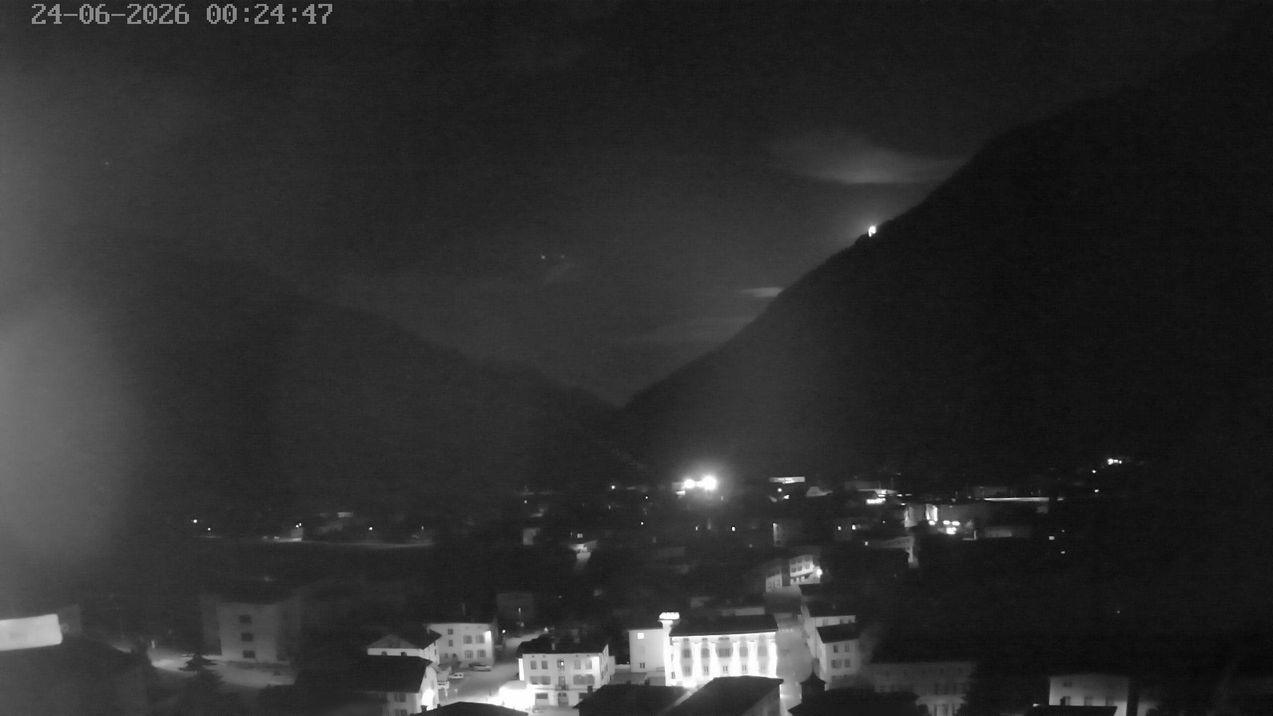 Archived image Webcam Zernez village