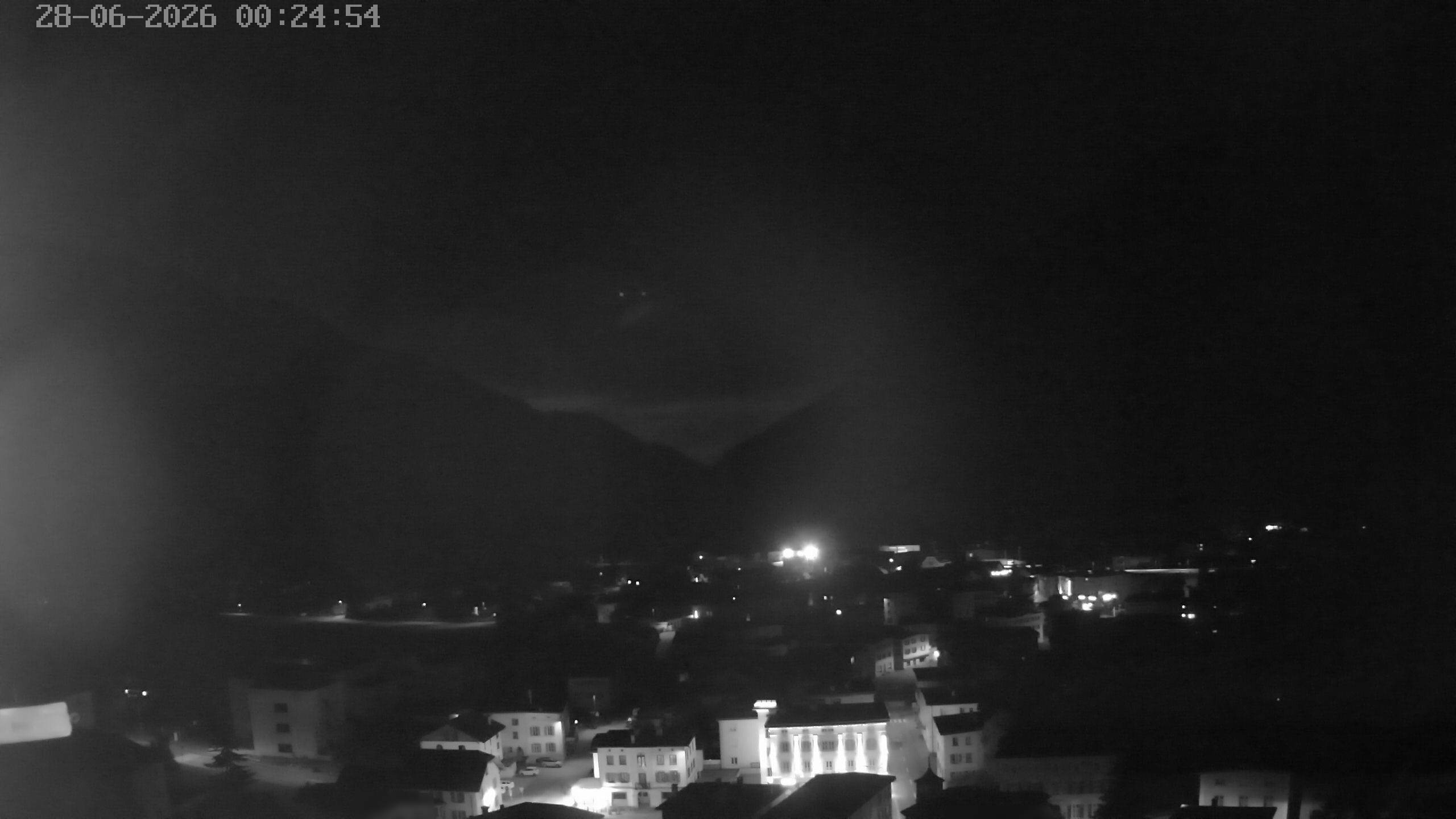 Archiv Foto Webcam Zernez - Oberengadin