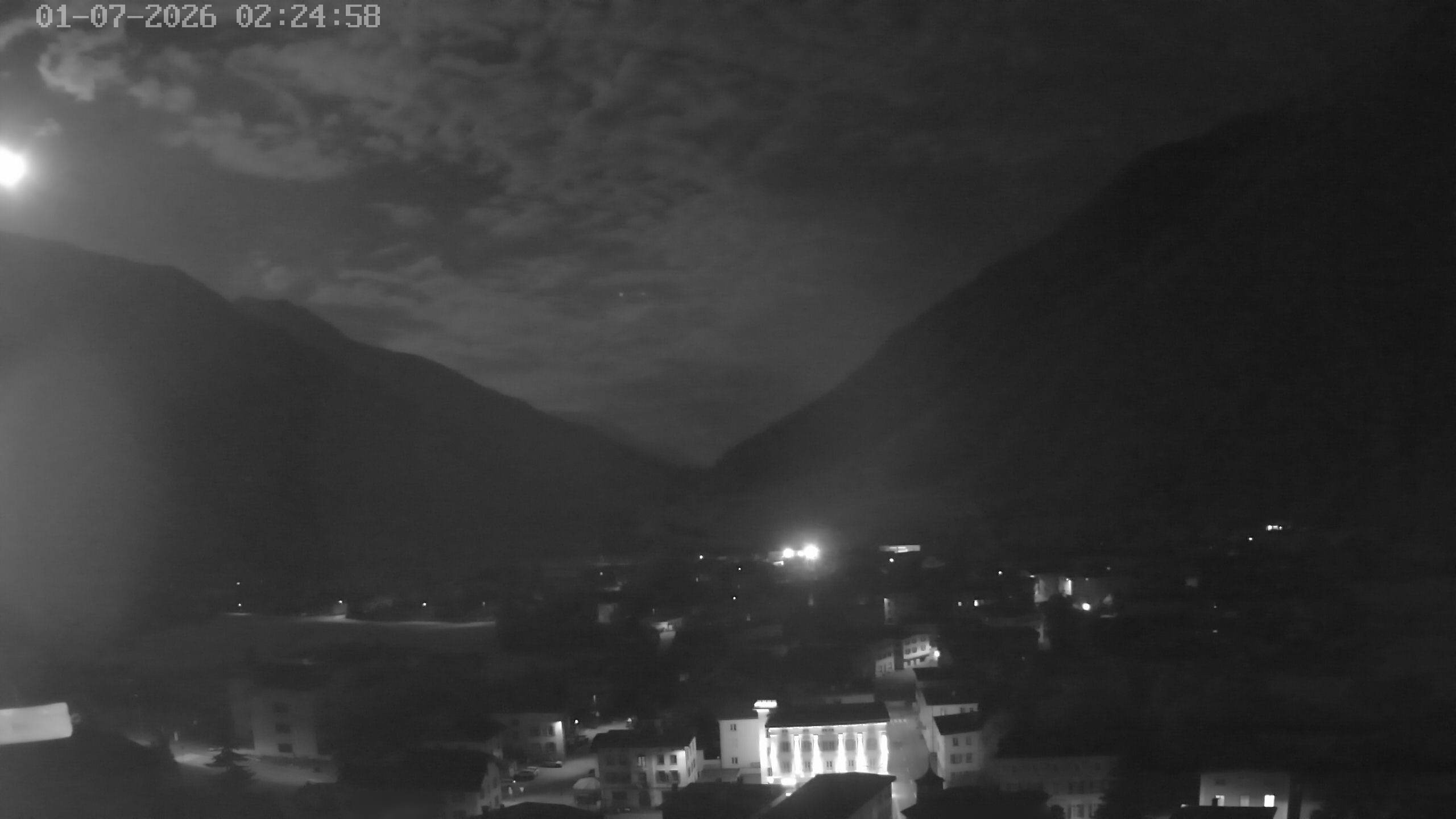 Archiv Foto Webcam Zernez - Oberengadin