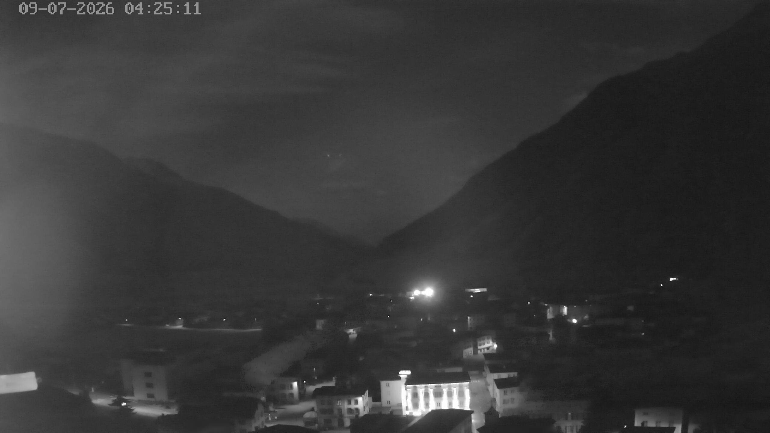 Archiv Foto Webcam Zernez - Oberengadin