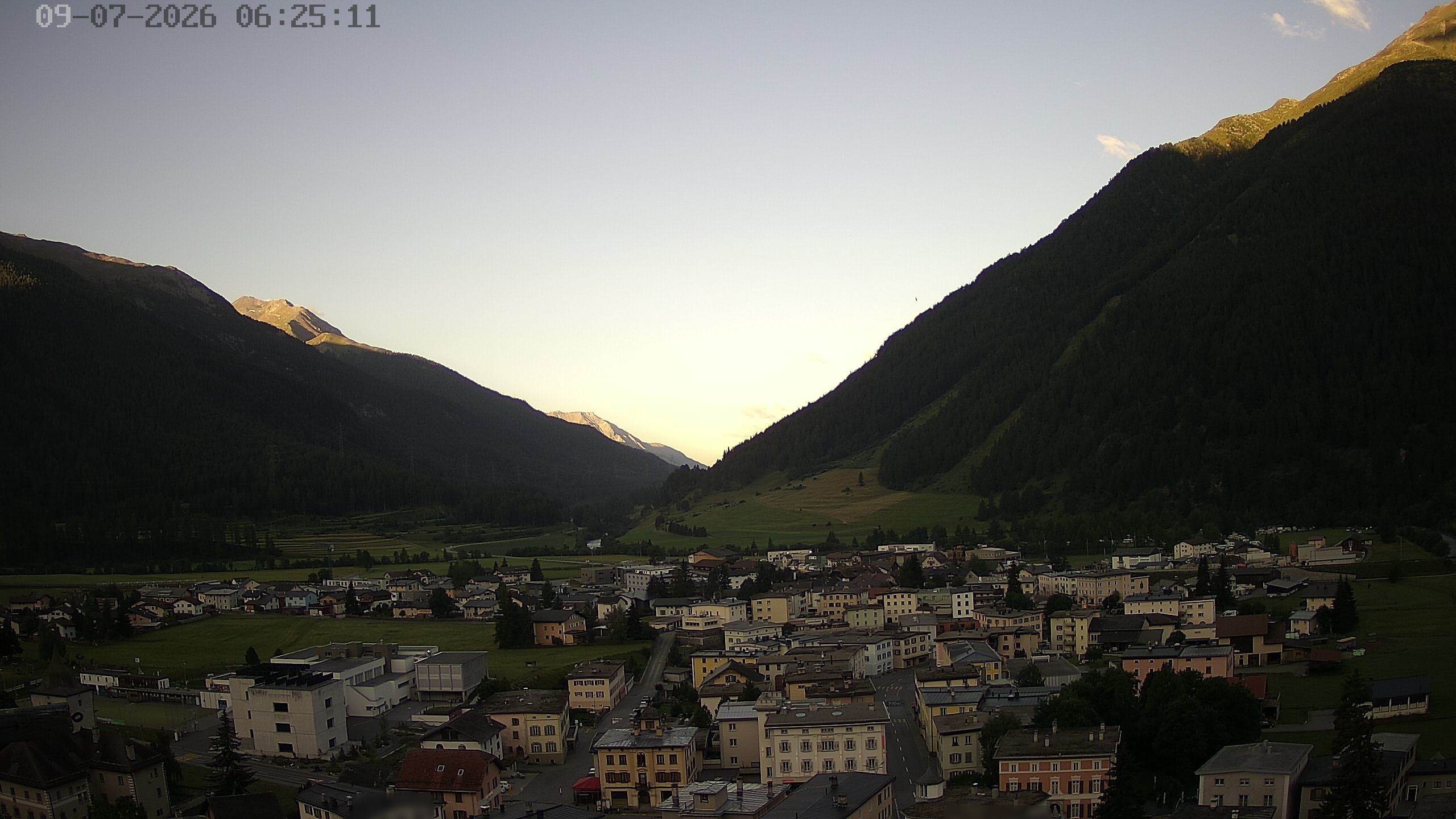 Archiv Foto Webcam Zernez - Oberengadin