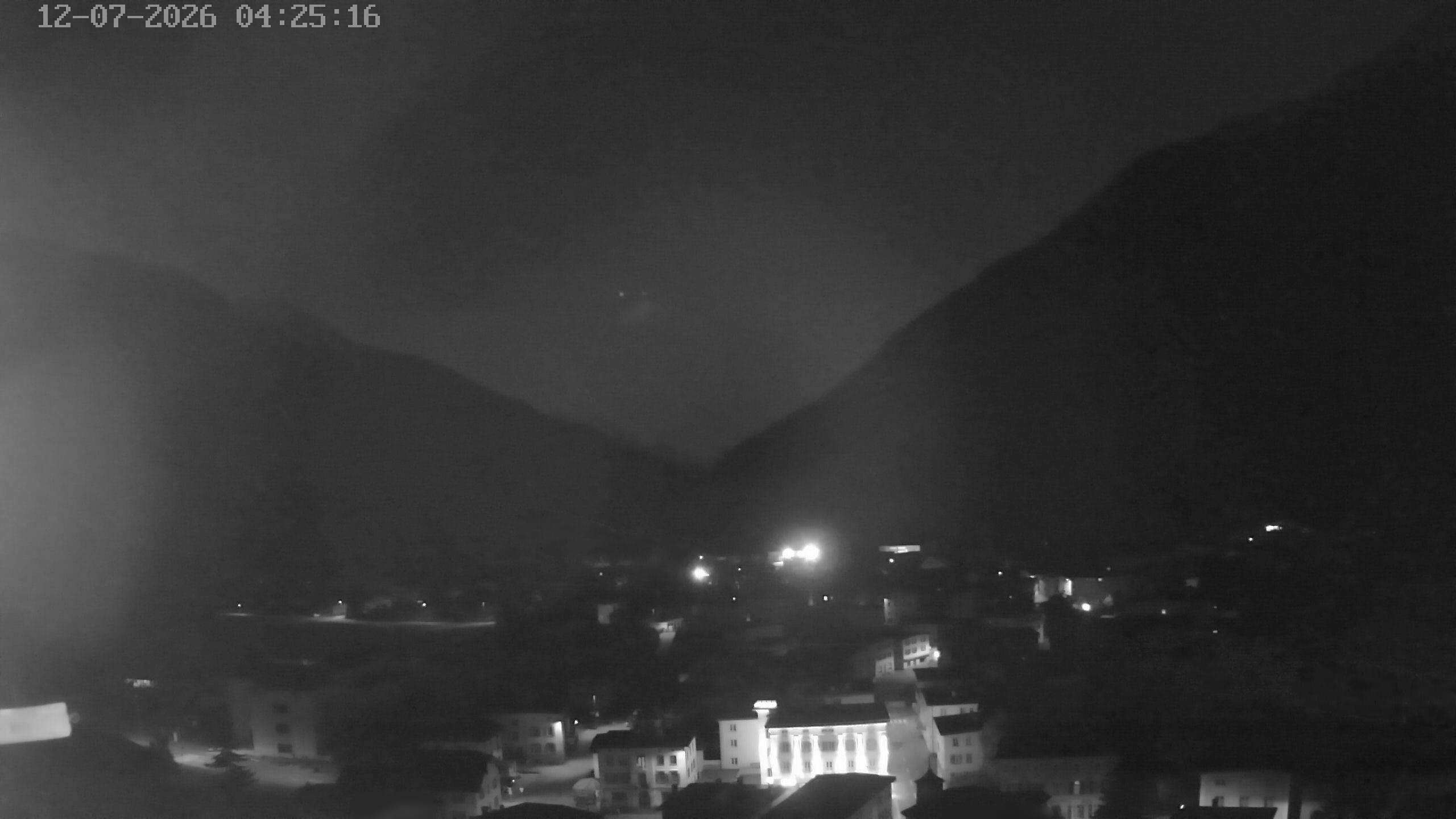 Archived image Webcam Zernez village