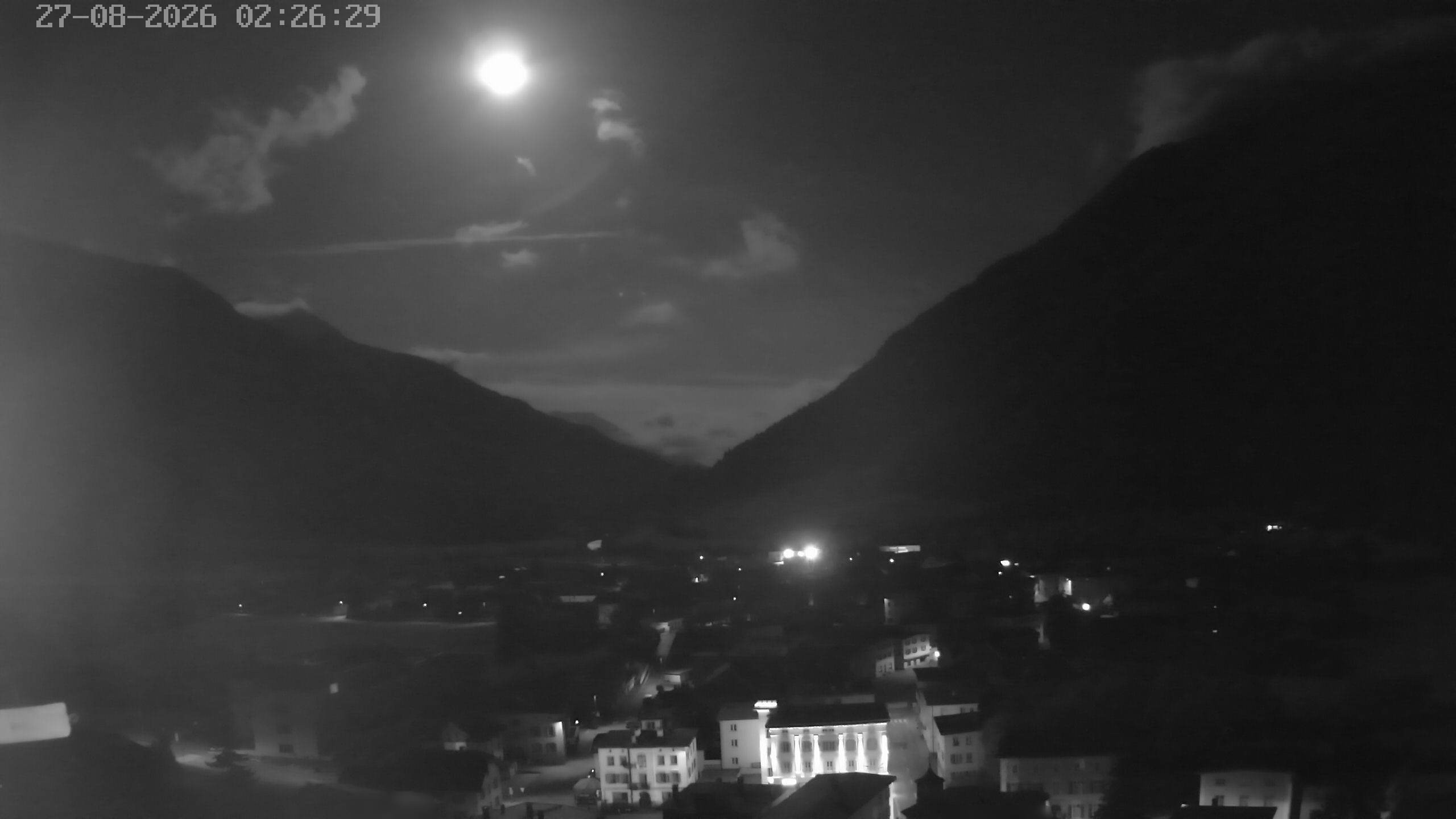 Archiv Foto Webcam Zernez - Oberengadin