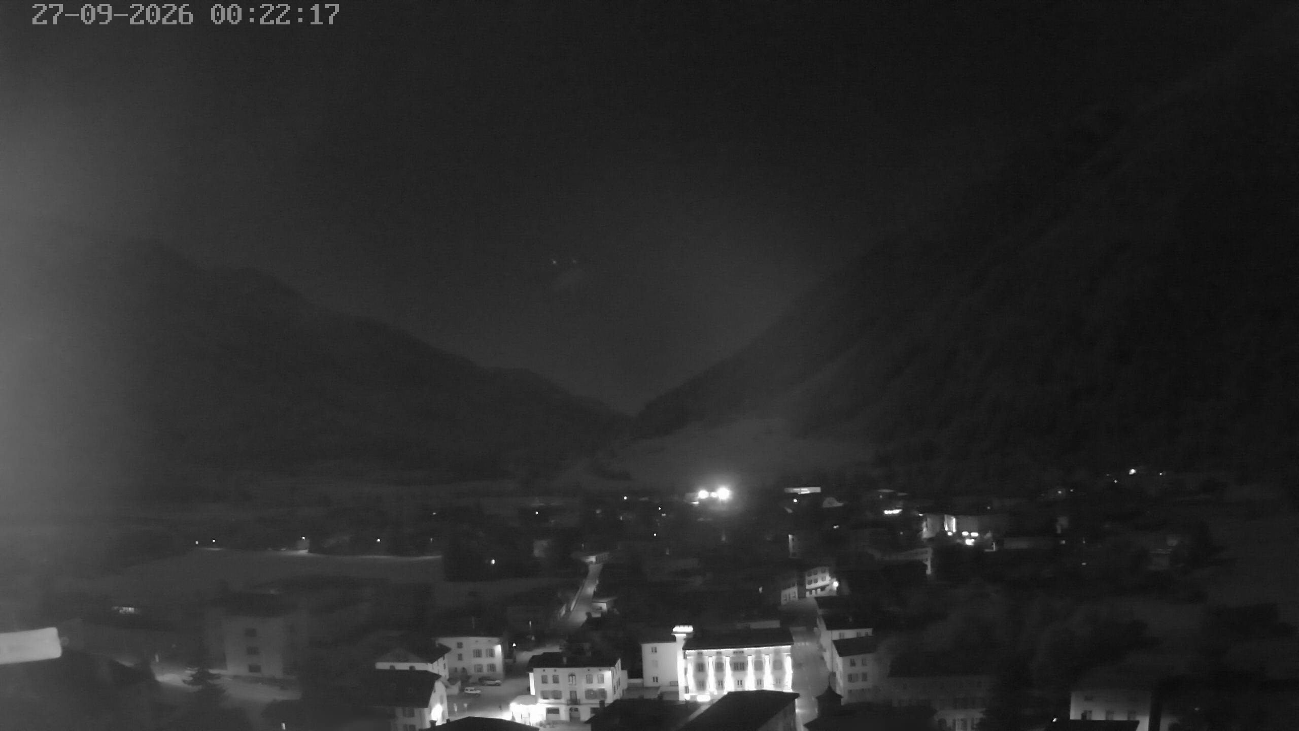 Archiv Foto Webcam Zernez - Oberengadin
