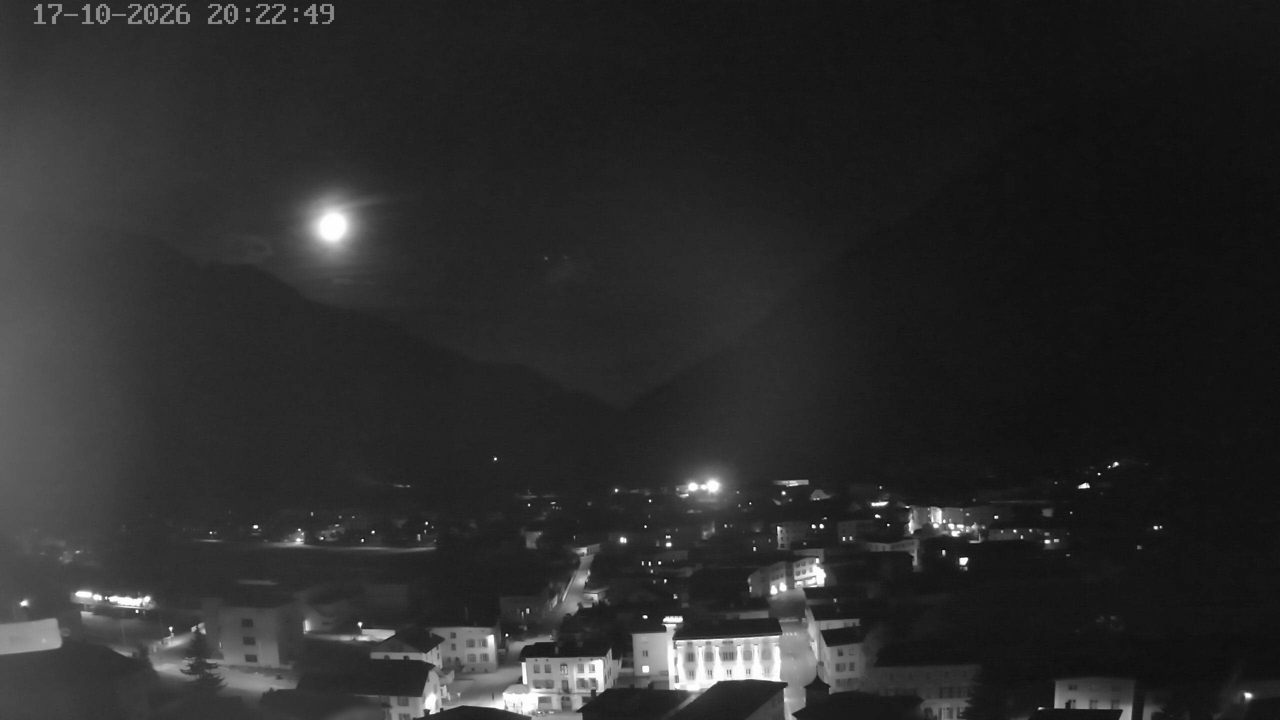 Archiv Foto Webcam Zernez - Oberengadin