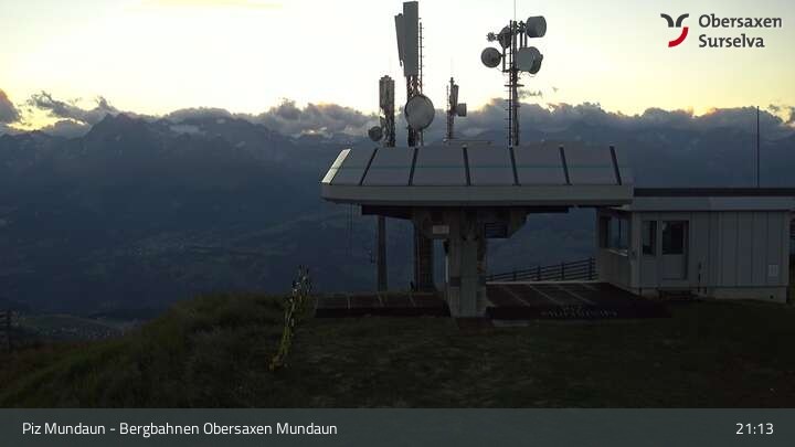 Archiv Foto Webcam Piz Mundaun, Obersaxen Val Lumnezia