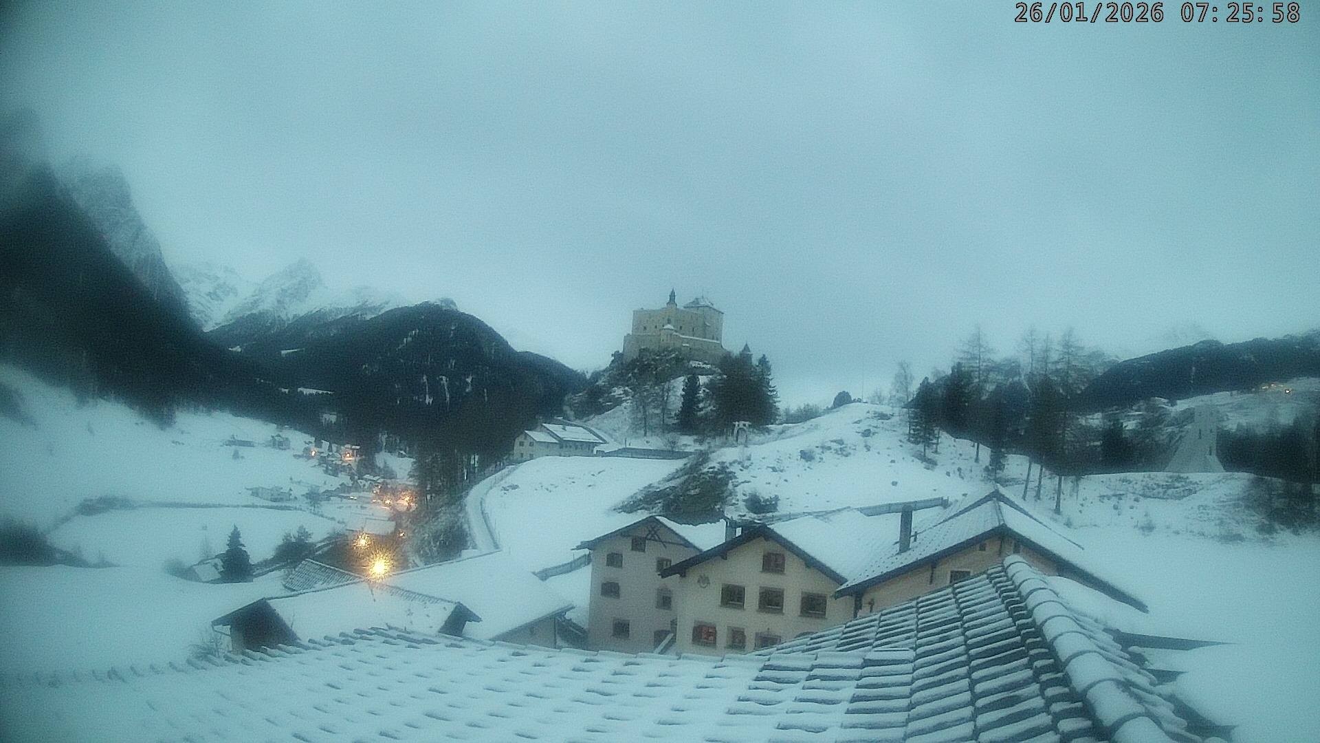 Archiv Foto Webcam Schloss Tarasp, Graubünden